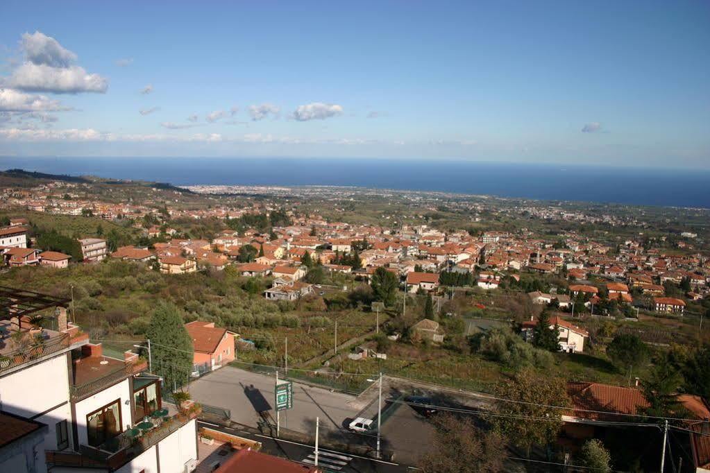 Hotel Primavera Dell'Etna زافيرانا إتنيا المظهر الخارجي الصورة